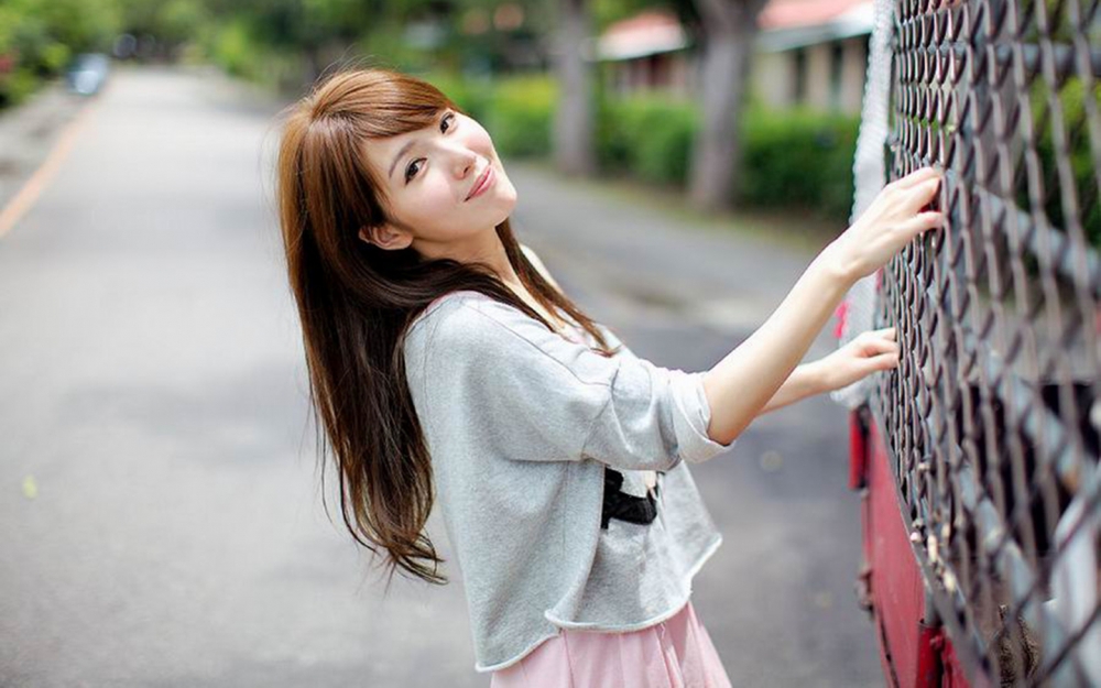 清纯气质小清新美女夏日清凉写真电脑桌面壁纸高清