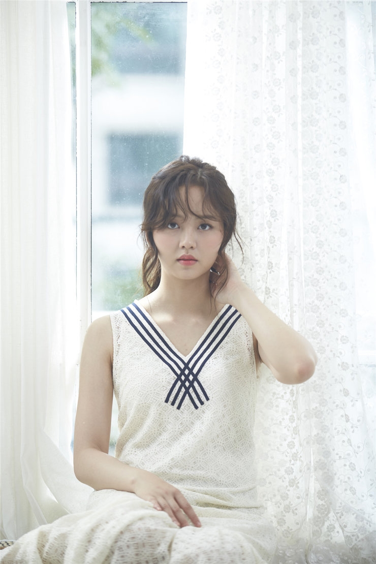 金所炫甜美写真 微微一笑很倾城