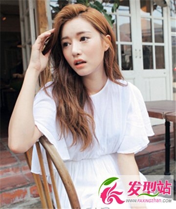 大偏分韩式女生发型 气质打造时尚界宠儿