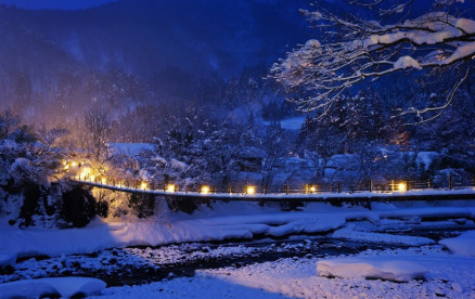 木屋意境唯美白色初冬雪景图片