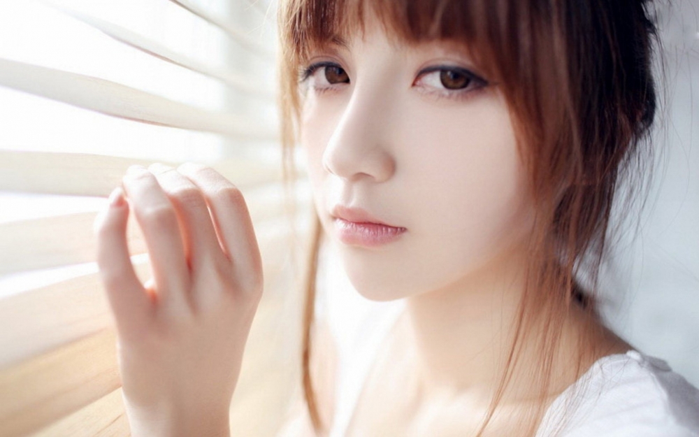 文艺美女高清桌面壁纸