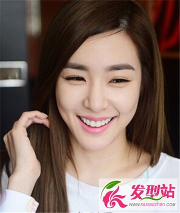 大偏分韩式女生发型 气质打造时尚界宠儿