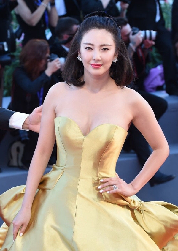 张雨绮：爱折腾发型的女神