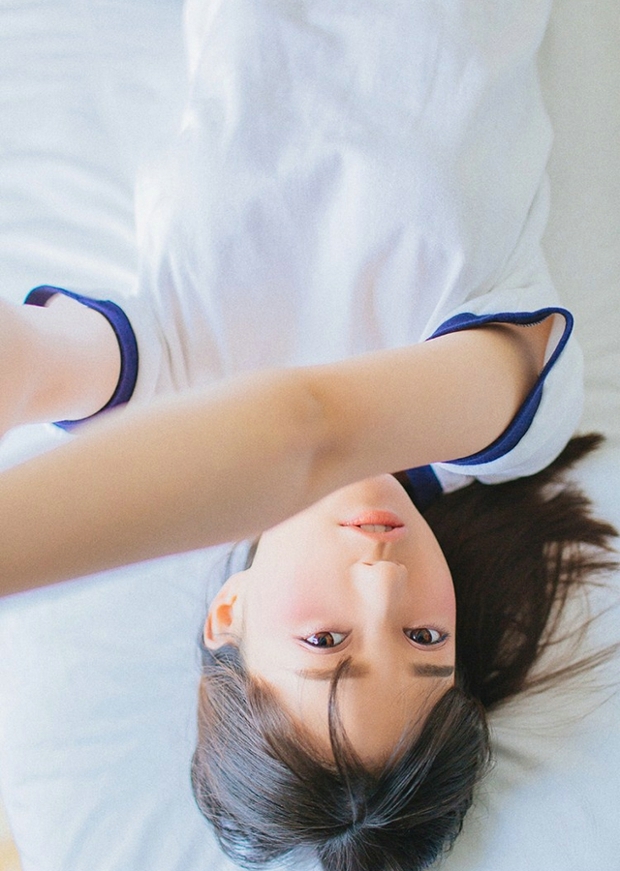 蓝白短袖运动服清新私房性感美女写真