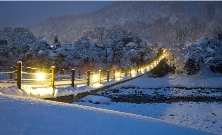 木屋意境唯美白色初冬雪景图片