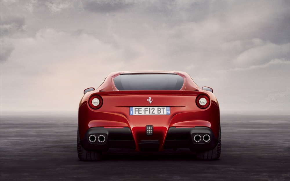 法拉利FERRARI F12BERLINETTA