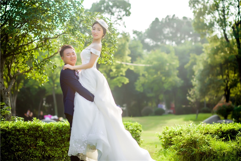 盛夏中的爱情 婚纱照
