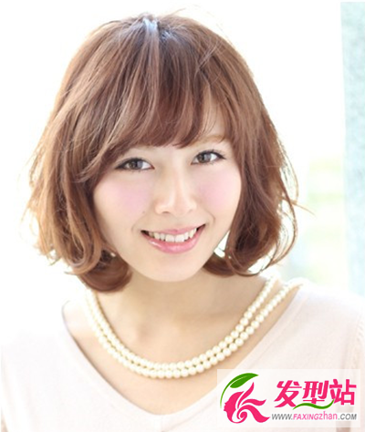 短发也可以作出新超迷人的样子 短发女生时尚短发欣赏