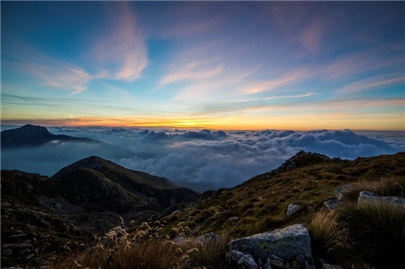 秀丽山川意境梦幻唯美风景图