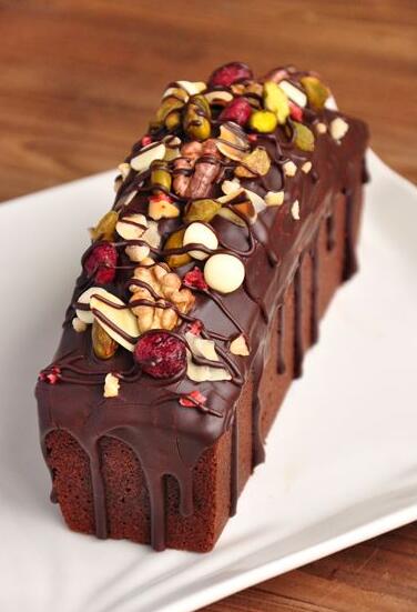 漂亮的巧克力蛋糕图片