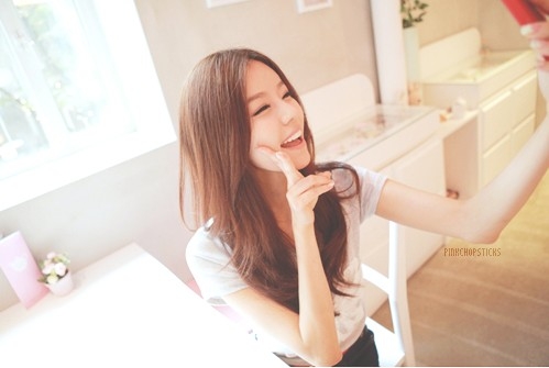 一些清新调皮的可爱女生图片