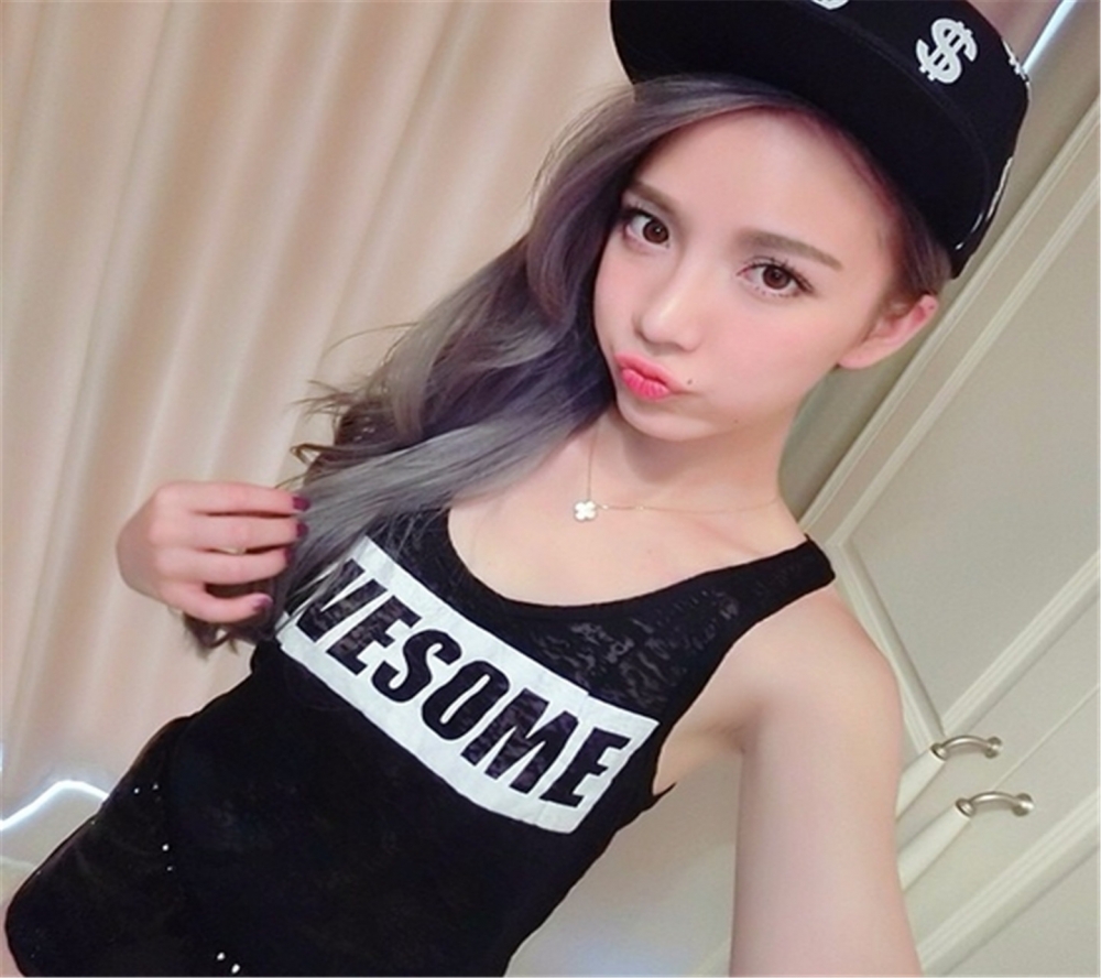 气质长发带帽美女高清手机桌面滚屏壁纸下载