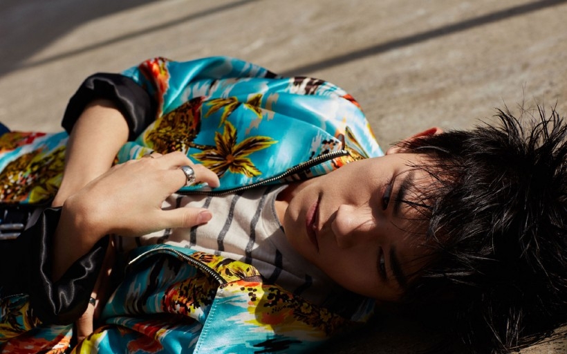 TFBOYS易烊千玺帅气桌面壁纸