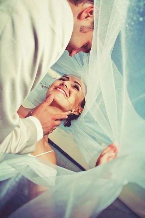 馨儿      女人最美的时刻是那个他爱的男人兑现承诺的时刻