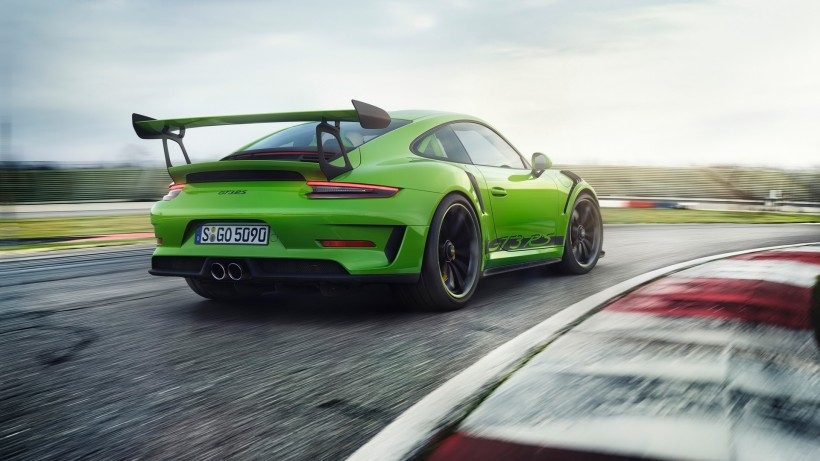 2019保时捷 911 GT3 RS桌面壁纸