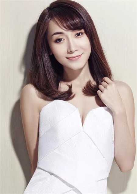 今年最火的短发长度 锁骨lob头妩媚迷人