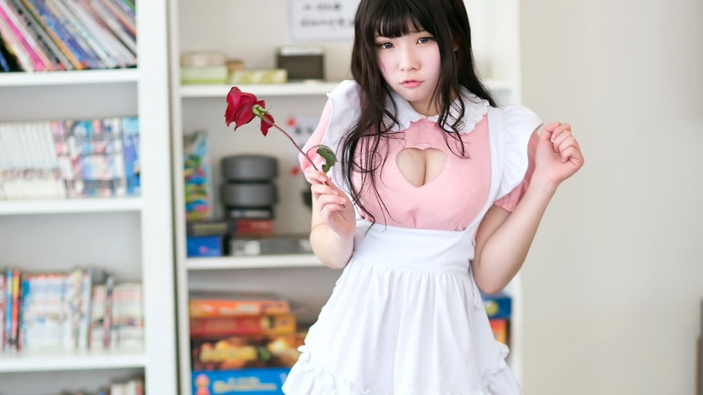 性感的粉色女仆装养眼美女桌面壁纸高清 第一辑