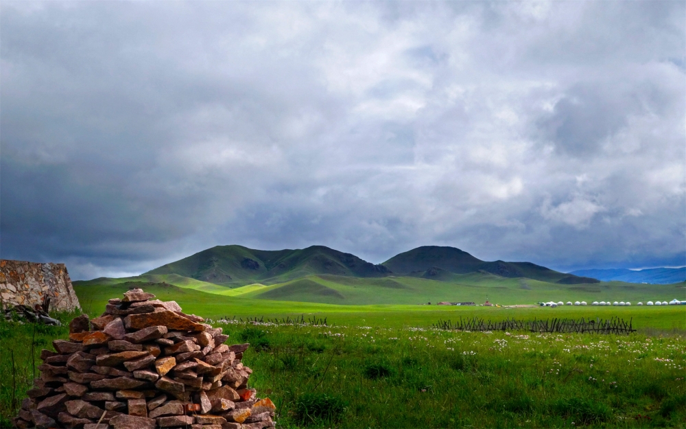 内蒙古乌兰布统草原风景高清电脑桌面壁纸
