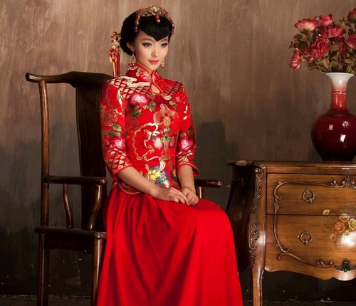 旗袍新娘发型，尽显中式古典美