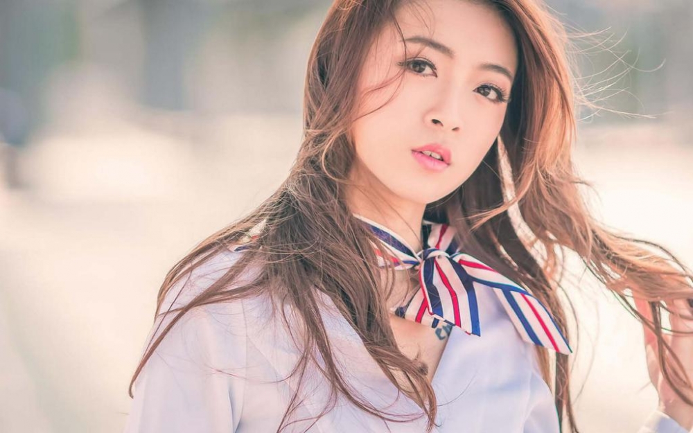 美女空姐的制服诱惑
