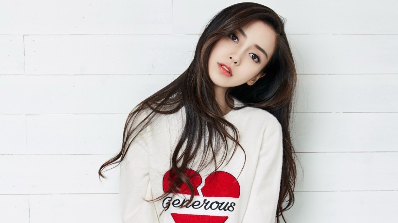 Angelababy杨颖桌面壁纸