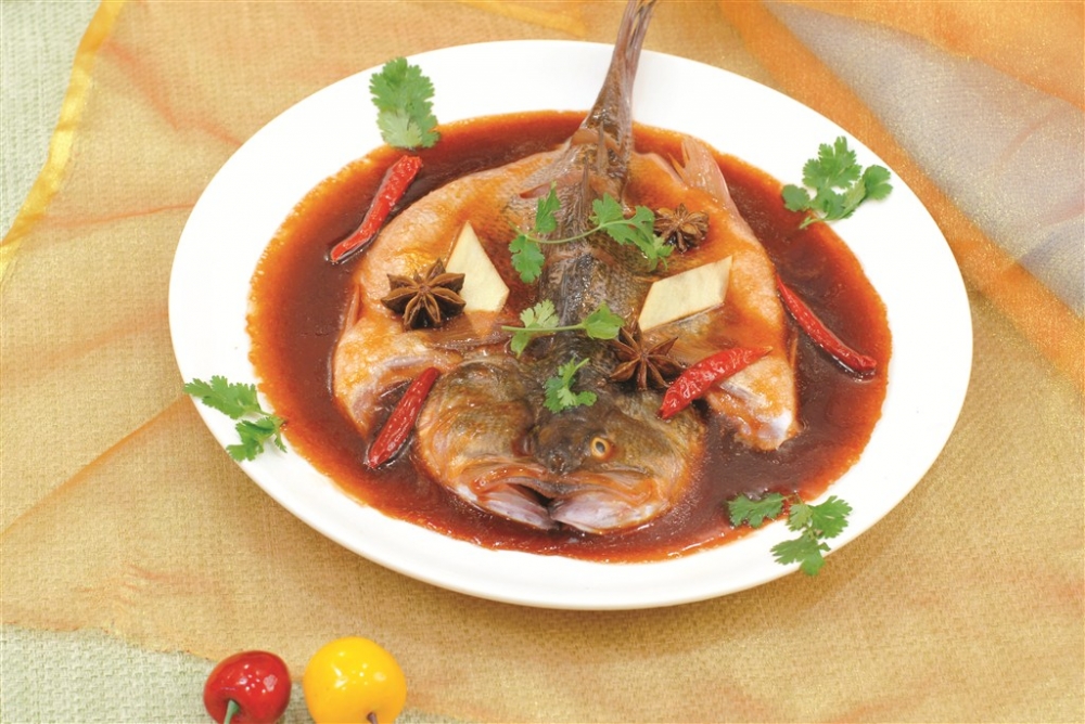 酱醋鲈鱼中式菜品美食素材图片