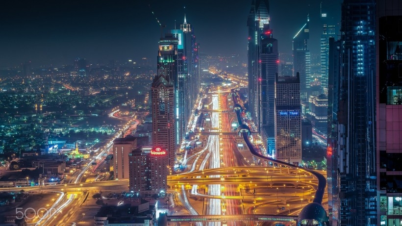 阿联酋夜景桌面壁纸