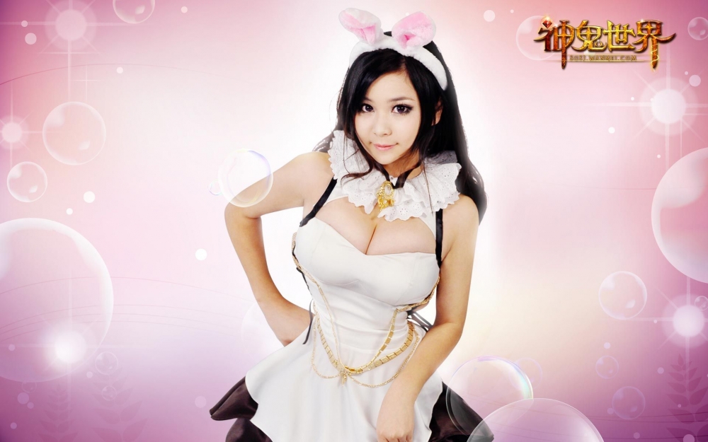 《神鬼世界》小孽性感美女高清桌面壁纸