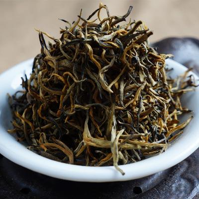 云南金丝红茶叶图片