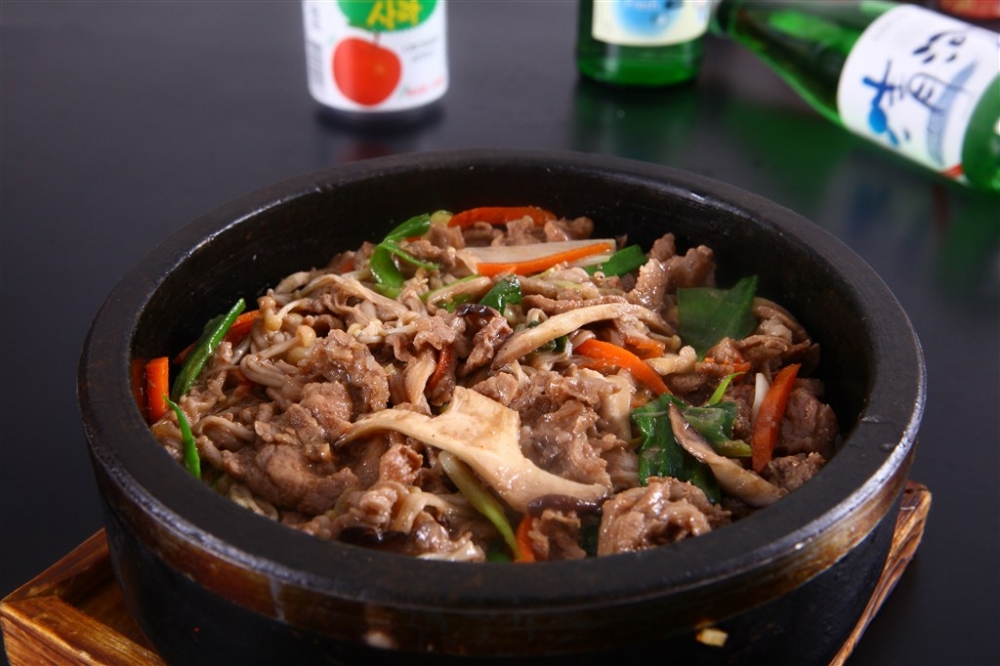 酒和石锅拌饭