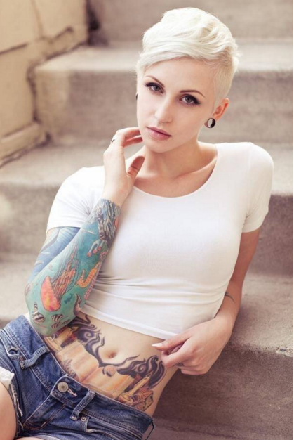 欧美女性手臂动物纹身图案