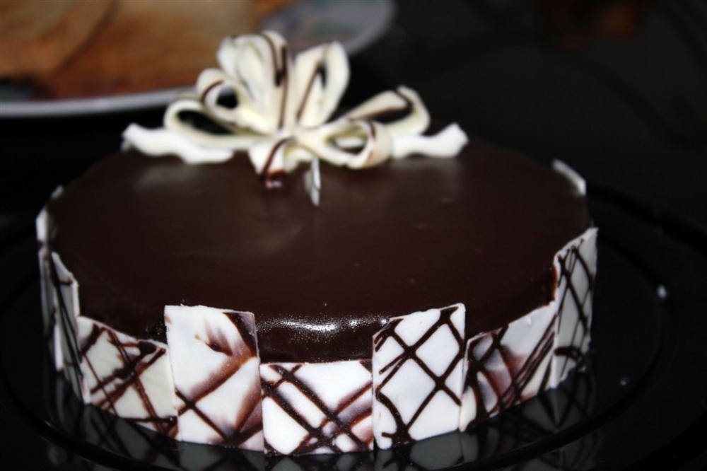 豪华巧克力蛋糕甜点高清图片