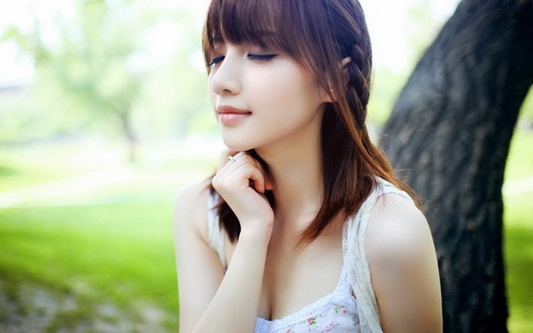 清纯美女万虹写真桌面壁纸