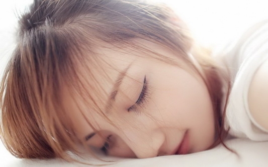 清纯美女万虹写真桌面壁纸