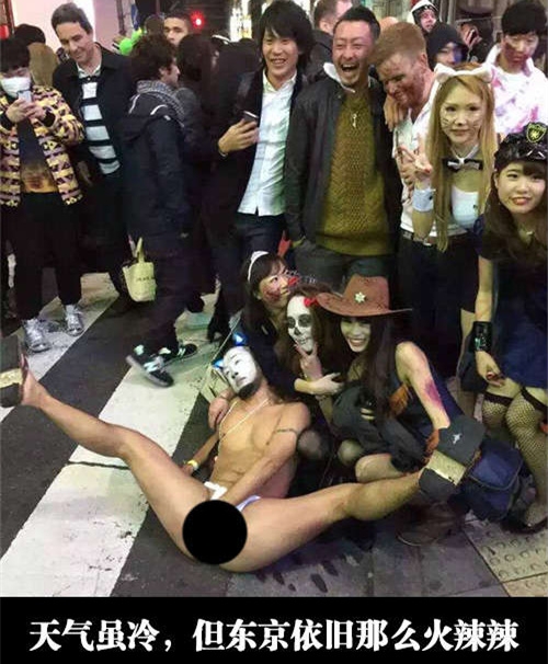 笑得最开森的要数后面几个妹子了