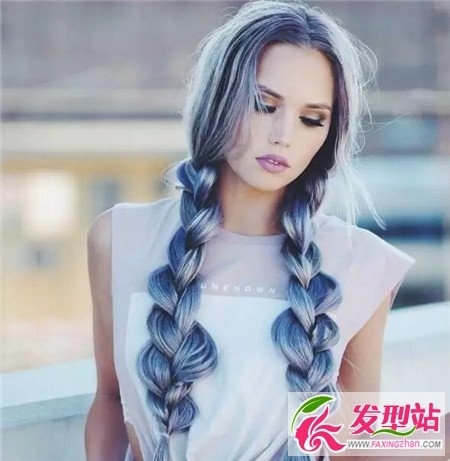 蓝色头发染发效果 波西米亚蓝色编发