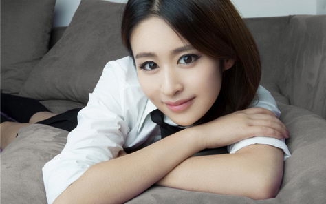 嫩模美女性感私房照壁纸
