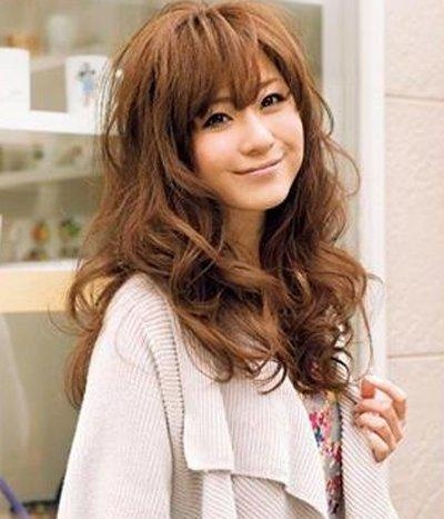 适合国字脸女人的发型 提升气质美感