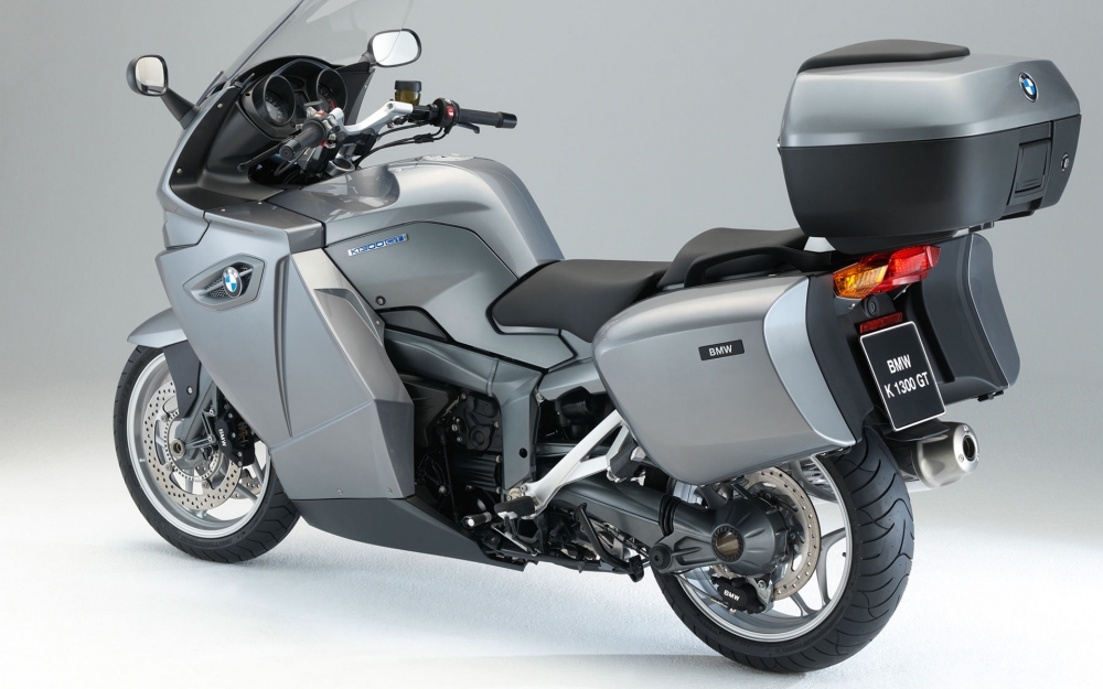 宝马 K 1300 GT摩托车壁纸