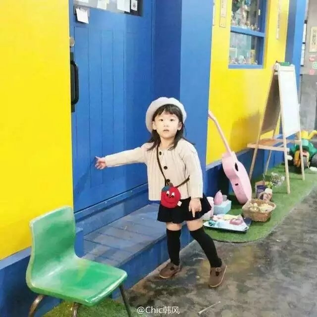 97姜许：女生应该从小就美美地打扮
