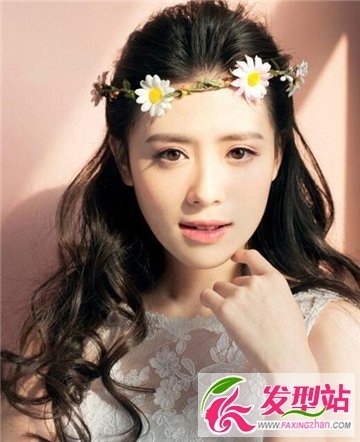 夏季清新女生长发发型 约会必备的发型