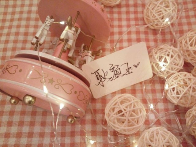 举牌/除了钱其他免谈