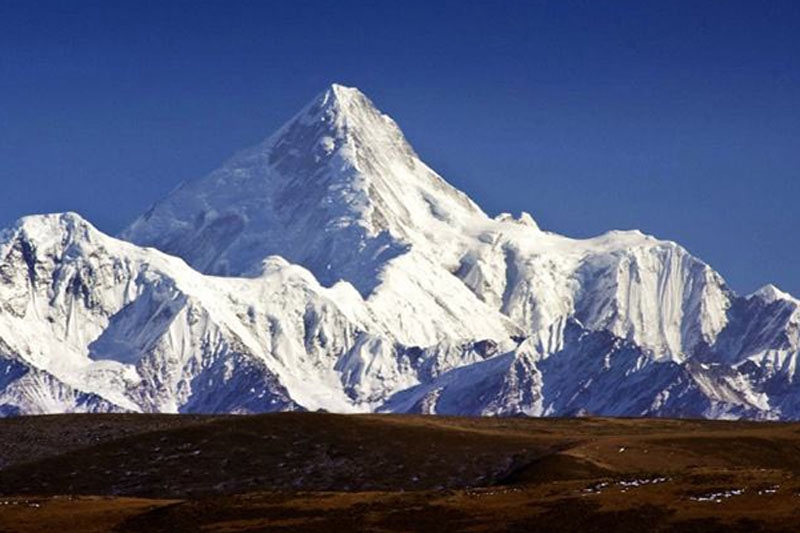 冰天雪地的喜马拉雅山图片