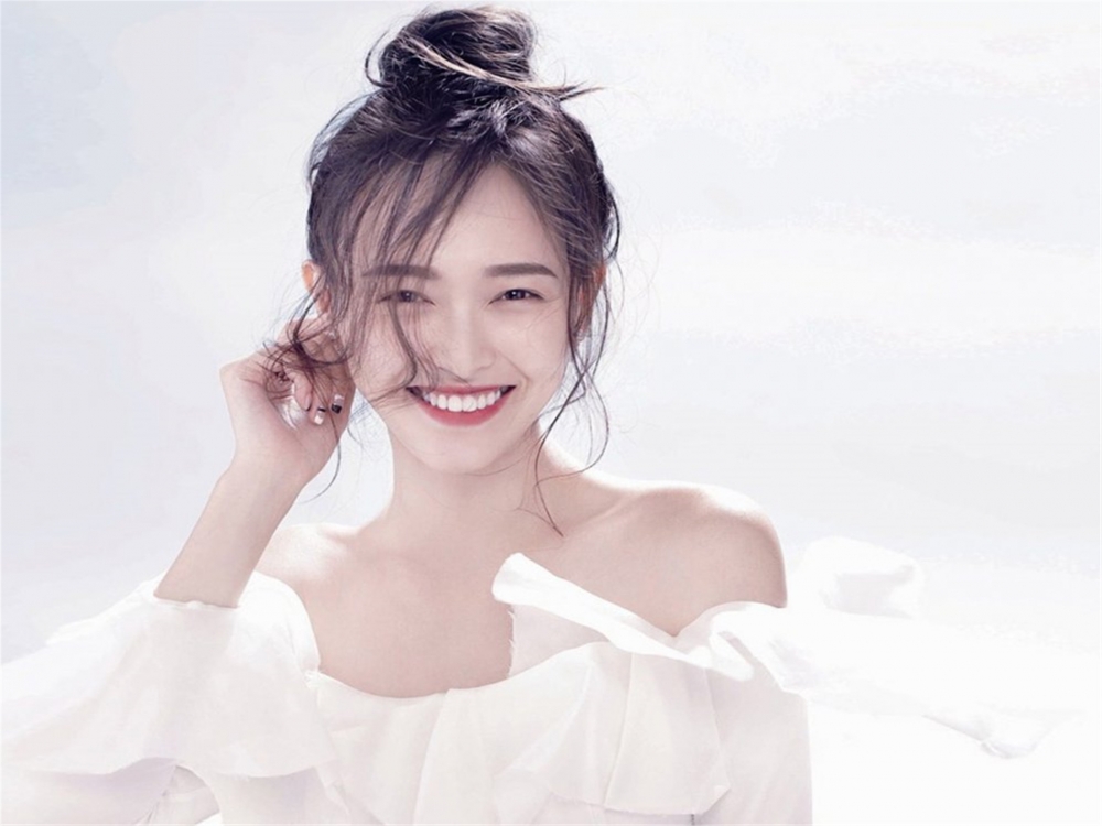 性感女星唐嫣可爱魅力性感写真电脑壁纸图片