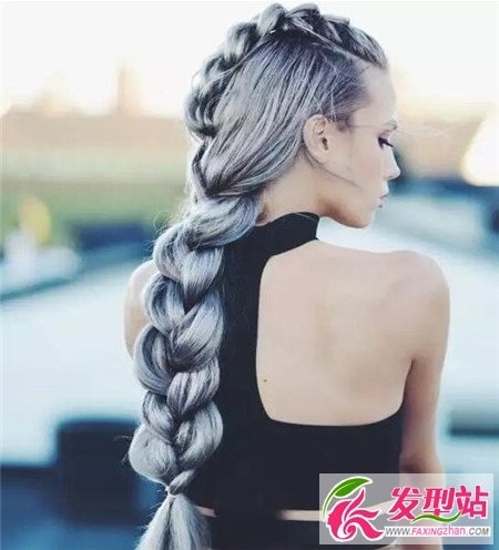蓝色头发染发效果 波西米亚蓝色编发