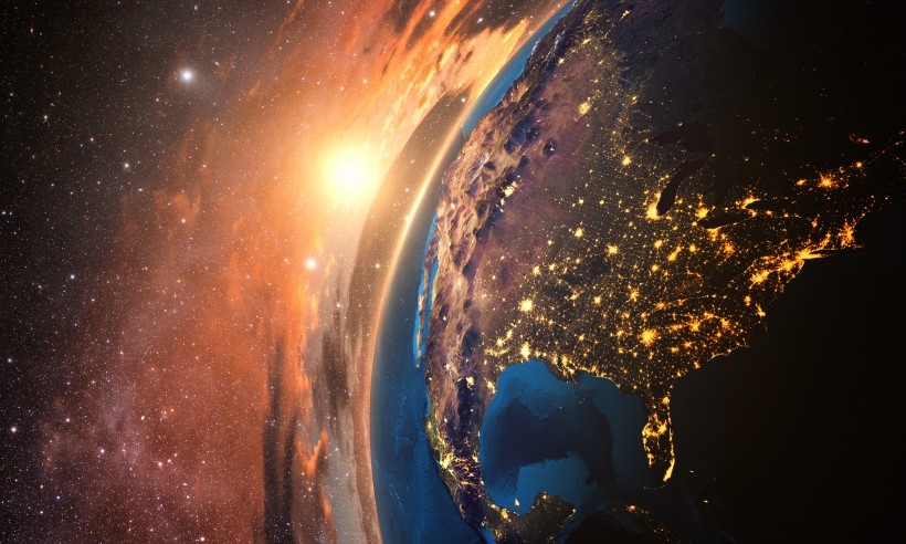 宇宙闪亮的星系图片