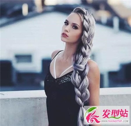 蓝色头发染发效果 波西米亚蓝色编发