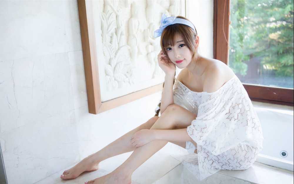 甜美女孩私房性感写真图片桌面壁纸