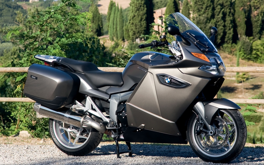 宝马 K 1300 GT摩托车壁纸