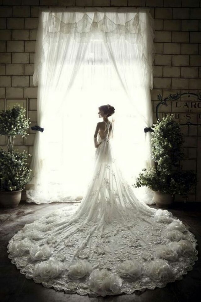每个女孩都有一个婚纱梦♡